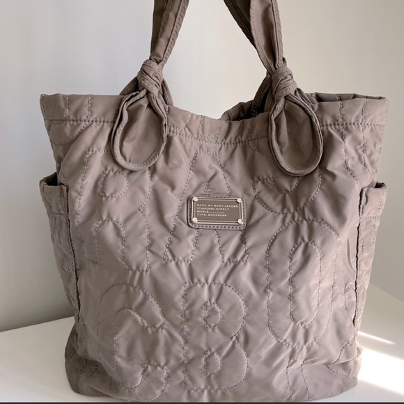 MARC by MARC JACOBS STANDARD SUPPLY - Picture 1 of 8